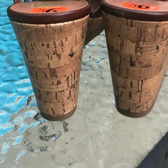 Women’s Franco Sarto Strappy Wedge Sandals - Picture 6 of 6